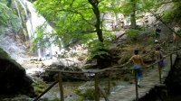 Ущелье Хапхал мостик у Водопада
