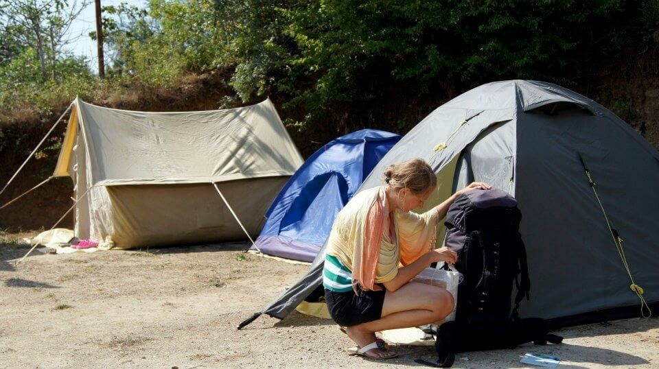 Палаточный лагерь цена размещения. Кемпинг: стоимость проката палаток